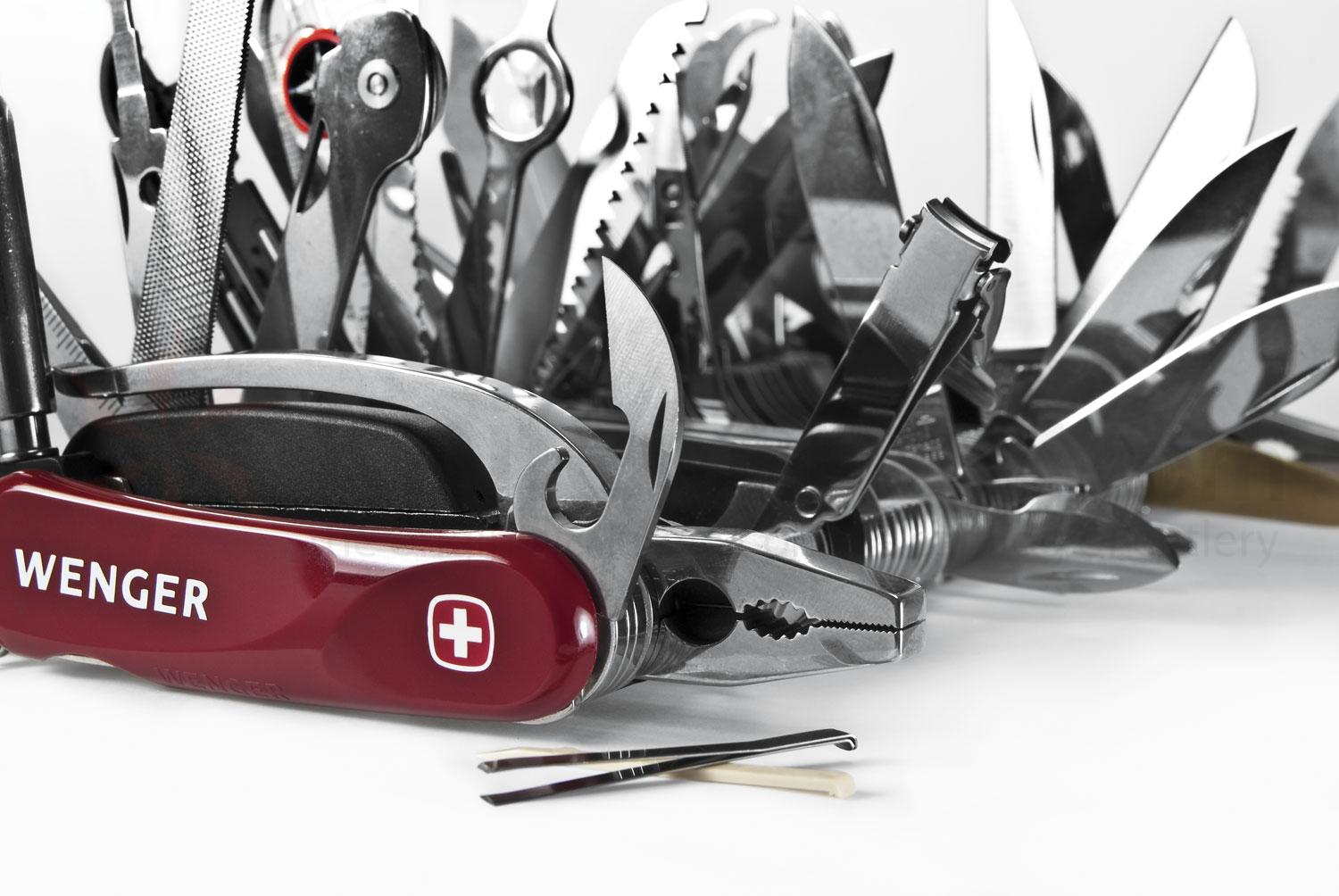 Wenger 16999 Swiss Army Knife Giant. 